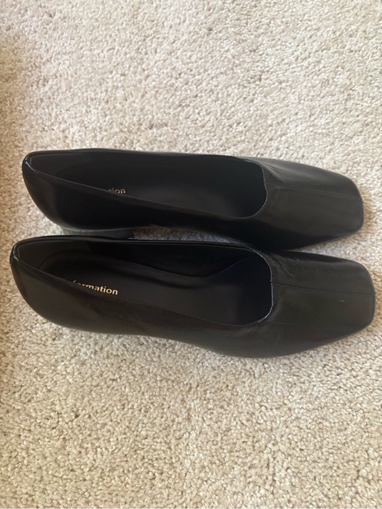Reformation Shoes - NWT Reformation Inez Pump Black Eel